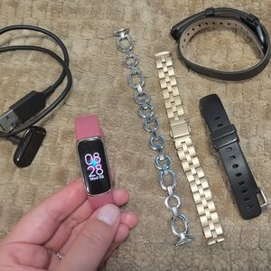 Fitbit Luxe